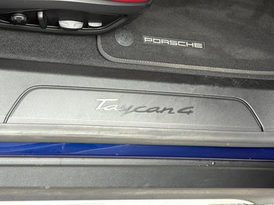 2024 Porsche TAYCAN — миниатюра 17