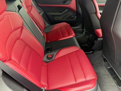 2024 Porsche TAYCAN — миниатюра 28