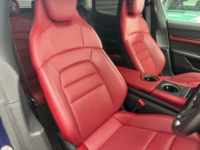 2024 Porsche TAYCAN — миниатюра 13