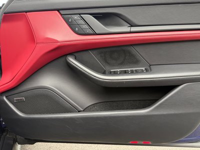 2024 Porsche TAYCAN — миниатюра 14