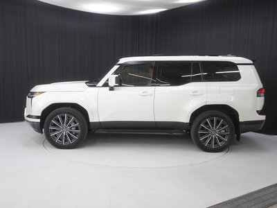 2025 Lexus GX — фото 3