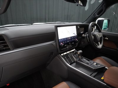 2025 Lexus GX — фото 28