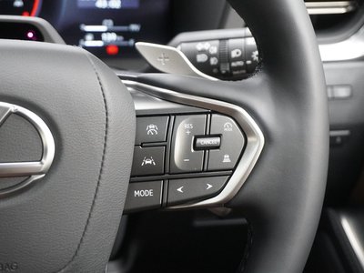 2025 Lexus GX — фото 19