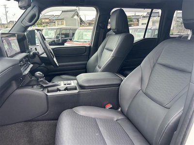 صورة 28 لـ 2025 Toyota LAND CRUISER 250