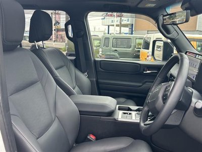 صورة 24 لـ 2025 Toyota LAND CRUISER 250