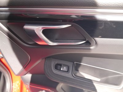 صورة مصغرة 34 لـ 2018 Porsche MACAN