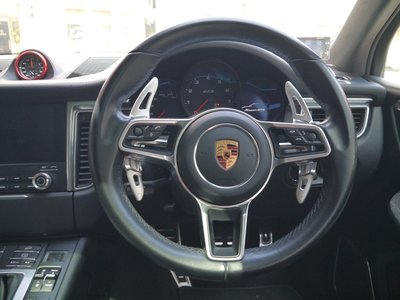 صورة مصغرة 14 لـ 2018 Porsche MACAN