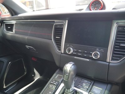 صورة مصغرة 16 لـ 2018 Porsche MACAN