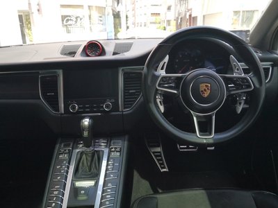 صورة مصغرة 13 لـ 2018 Porsche MACAN