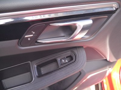 صورة مصغرة 39 لـ 2018 Porsche MACAN
