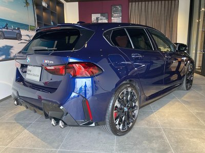 2025 BMW 1 SERIES 照片 9