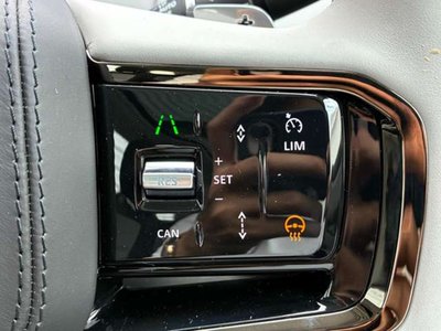 صورة 6 لـ 2025 LAND Rover RANGE ROVER EVOQUE