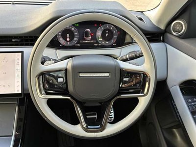 صورة 13 لـ 2025 LAND Rover RANGE ROVER EVOQUE