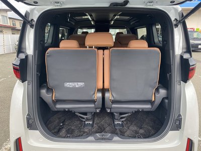 صورة 32 لـ 2024 Toyota VELLFIRE