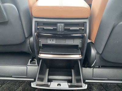 صورة 51 لـ 2024 Toyota VELLFIRE
