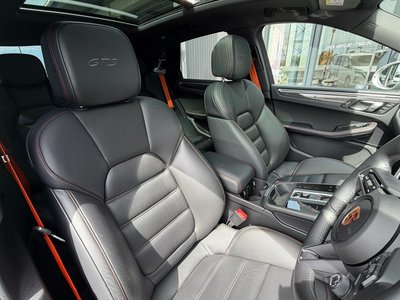 صورة مصغرة 48 لـ 2023 Porsche MACAN