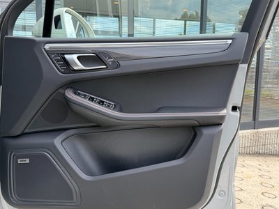 صورة مصغرة 61 لـ 2023 Porsche MACAN