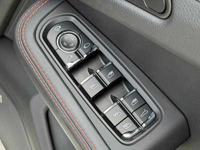 صورة مصغرة 44 لـ 2023 Porsche MACAN