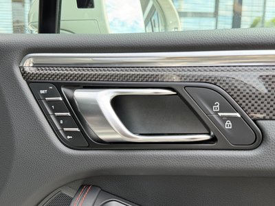 صورة مصغرة 45 لـ 2023 Porsche MACAN
