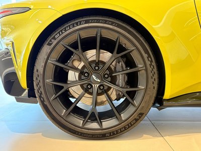 2025 Aston Martin VANTAGE 缩略图 16
