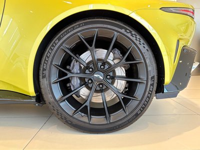 2025 Aston Martin VANTAGE 缩略图 20