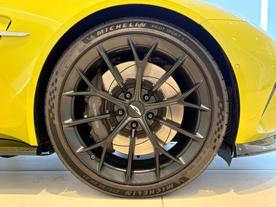 2025 Aston Martin VANTAGE 缩略图 15