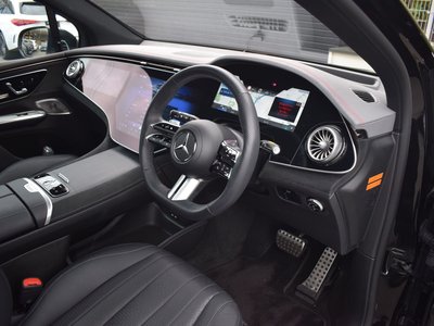 2025 Mercedes-BENZ EQE thumbnail 19