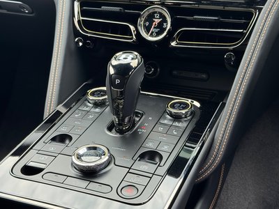 2025 Bentley FLYING SPUR — миниатюра 22