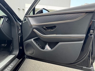 2025 Bentley FLYING SPUR — миниатюра 19