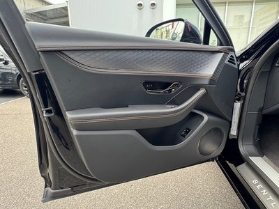 2025 Bentley FLYING SPUR — миниатюра 32