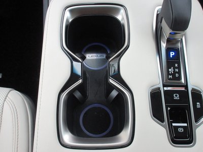 2025 Lexus LM thumbnail 69