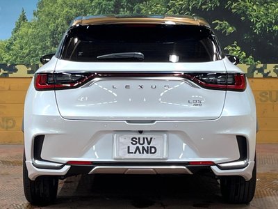 صورة 14 لـ 2024 Lexus LBX
