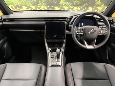 2025 Lexus LBX photo 2