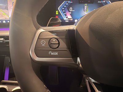 2026 BMW IX2 — миниатюра 17