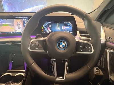 2026 BMW IX2 — миниатюра 16