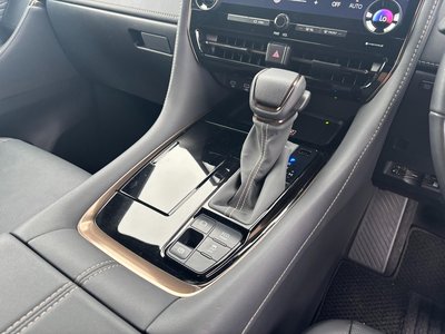 صورة 43 لـ 2024 Toyota ALPHARD