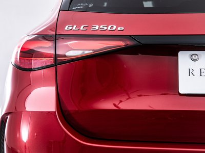 2025 Mercedes-BENZ GLC thumbnail 32