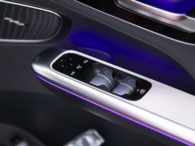 2025 Mercedes-BENZ GLC thumbnail 71