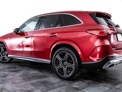 2025 Mercedes-BENZ GLC photo 13