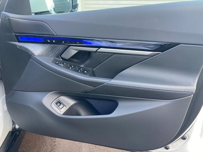 2025 BMW 5 SERIES TOURING thumbnail 20