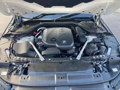2025 BMW 5 SERIES TOURING thumbnail 38