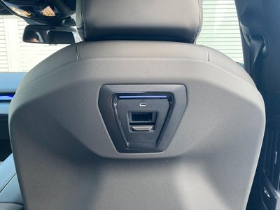 2025 BMW 5 SERIES TOURING thumbnail 19