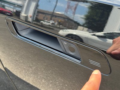 2025 BMW I7 thumbnail 76