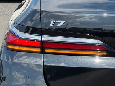 2025 BMW I7 photo 16