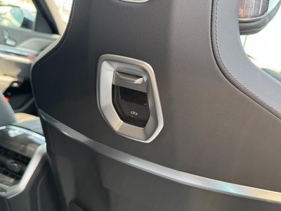 2025 BMW I7 thumbnail 46