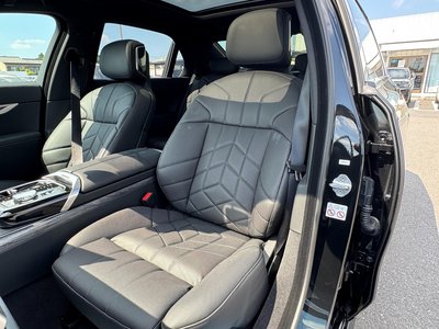 2025 BMW I7 thumbnail 41