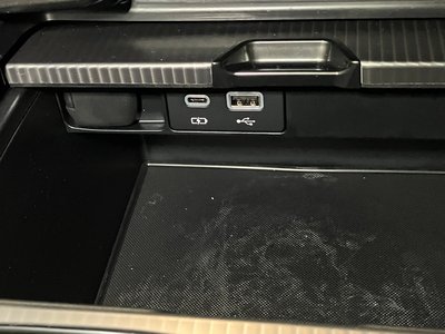 2023 Lexus RX thumbnail 33