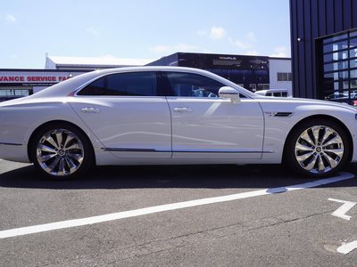 2021 Bentley FLYING SPUR — миниатюра 3