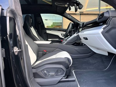 صورة 75 لـ 2019 Lamborghini URUS