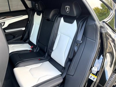 صورة 73 لـ 2019 Lamborghini URUS